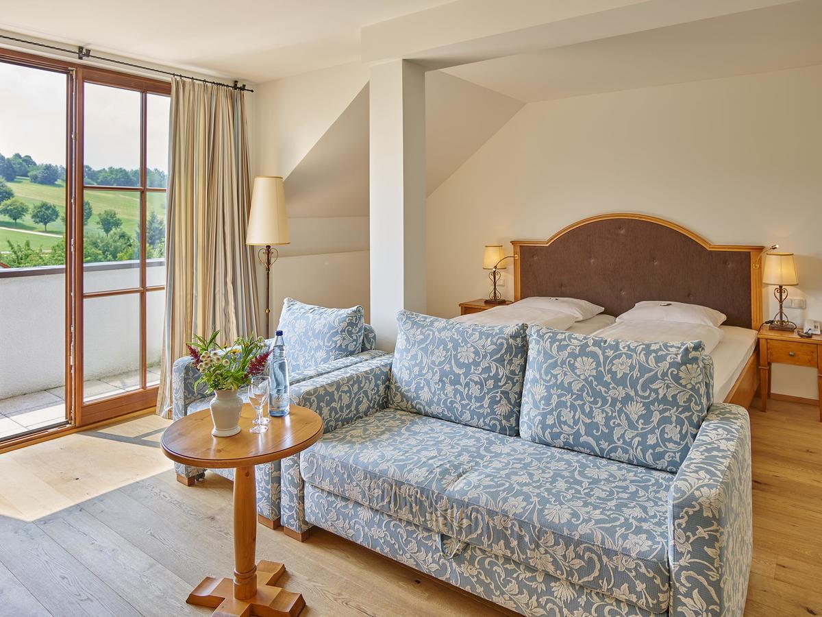 Gutshof Uttlau Otel Haarbach Dış mekan fotoğraf